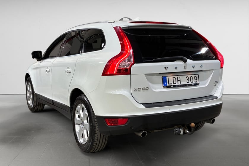 Bild 5 av Volvo XC60 D5 205 HK AUT AWD SUMMUM DRAG KAMREM BYTT NYSERV NYBES