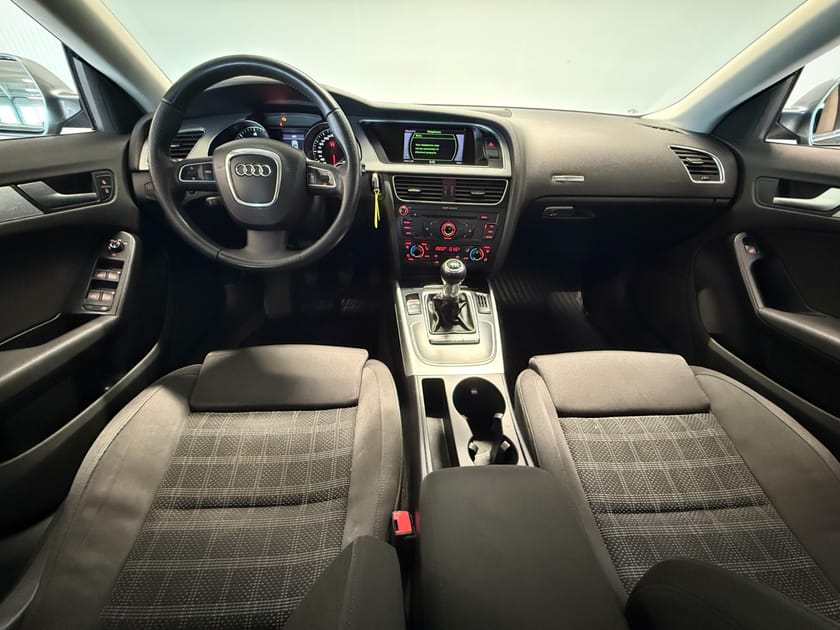 Bilde 5 av Audi A5 Sportback 2,0 170hk Outlet! Sportsunderstell/S+V/P-sensor/Xenon