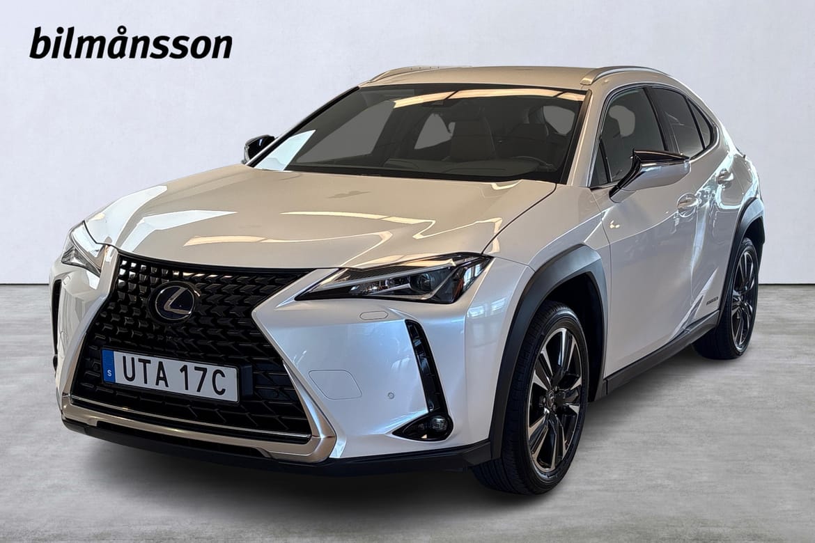 Lexus UX 2022