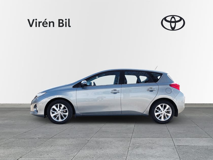 Bild 3 av Toyota Auris Executive (V-hjul + Motorv)