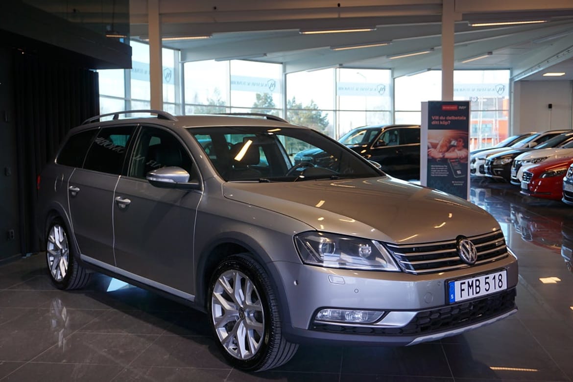 Volkswagen Passat 2015 - miniatyr 2