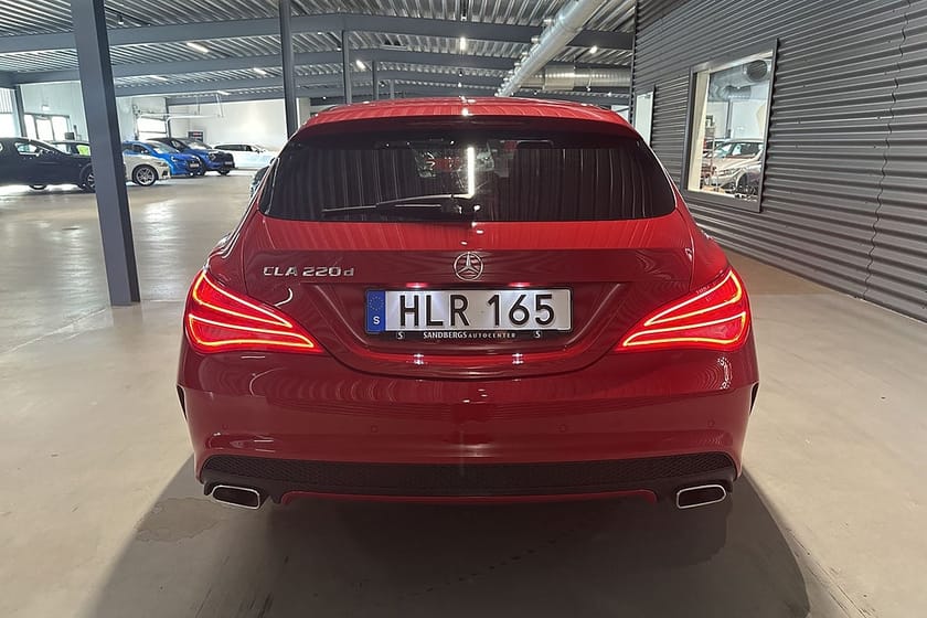 Bild 5 av Mercedes-Benz CLA 220 d Shooting Brake 7G-DCT AMG Backkamera Navi BT PDC