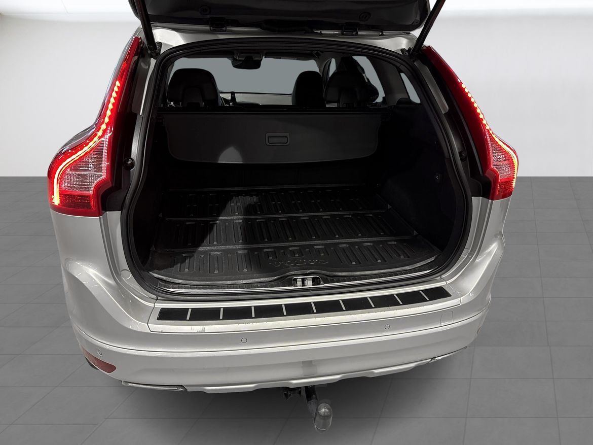 Volvo XC60 2017 - miniatyr 10