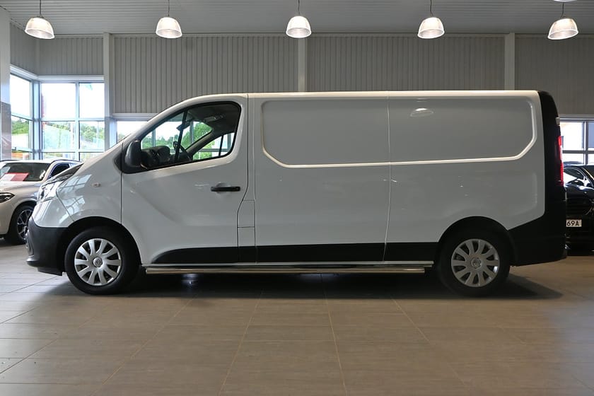 Bild 2 av Renault Trafic Skåpbil 3.0t 2.0 dCi EDC 170hk L2 Lång Drag Navi Kamera