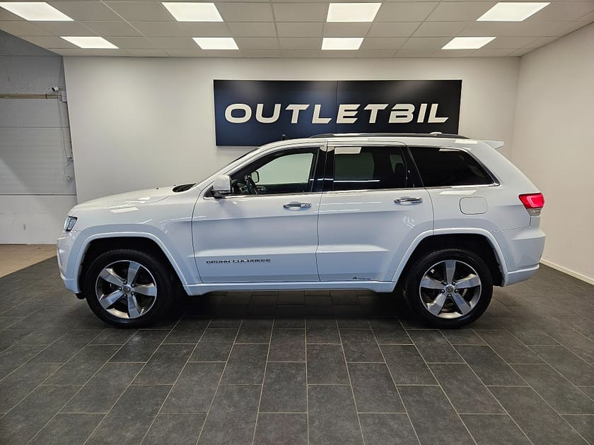 Bild 2 av Jeep Grand Cherokee Overland 3.0 V6 CRD 250hk 4WD 4x4 Panorama Läder Drag