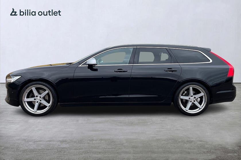 Bild 3 av Volvo V90 D4 R-Design 190hk / Drag Pano Navi Värmare Kamrem bytt
