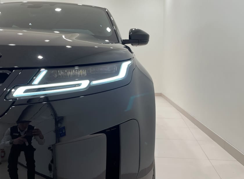 Bild 2 av Land Rover Range Rover Evoque P300e AWD Plug-in SE