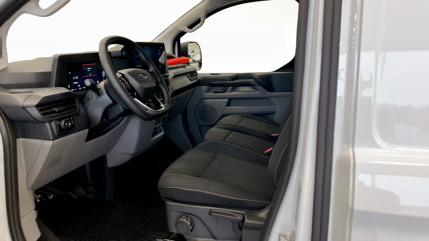 Bild 4 av Ford Transit Custom 320 Plug-in Hybrid Skåp Trend 320L PHEV Automat