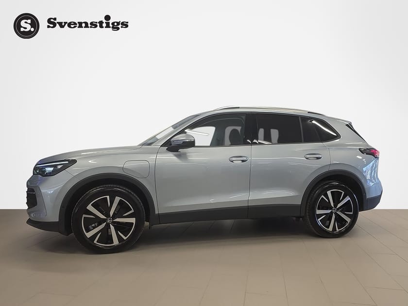 Bild 2 av Volkswagen Tiguan eHybrid LIFE 1.5 TSI 204hk Drag Backkamera