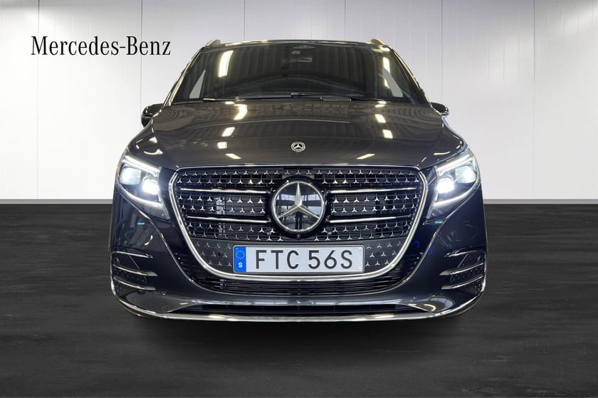 Bild 2 av Mercedes-Benz V 300d 4MATIC 3.2t 3.2t/AMG/Backkamera/Hallbil