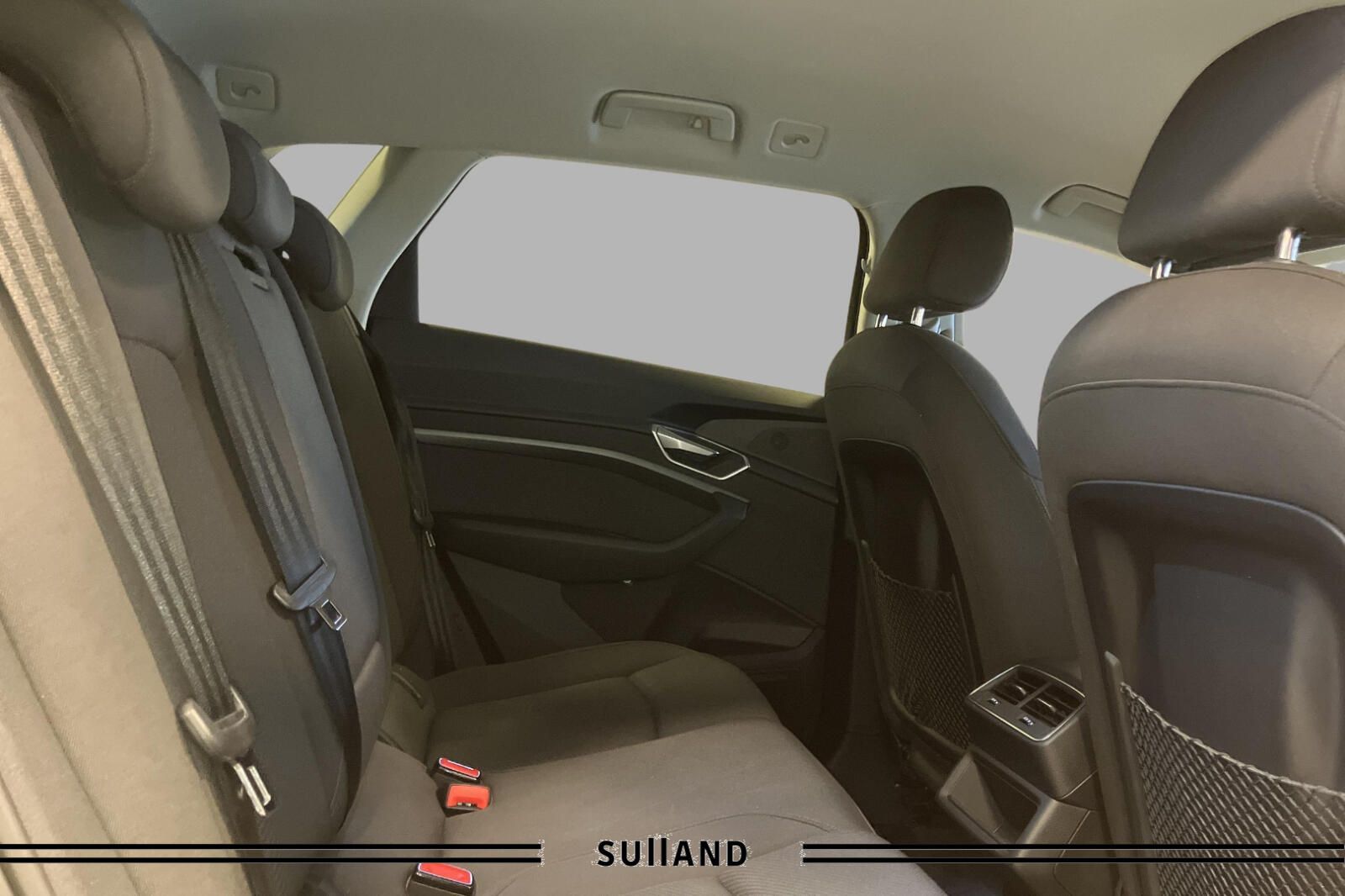 Thumnail bilde 2 av Audi e-tron 55 quattro