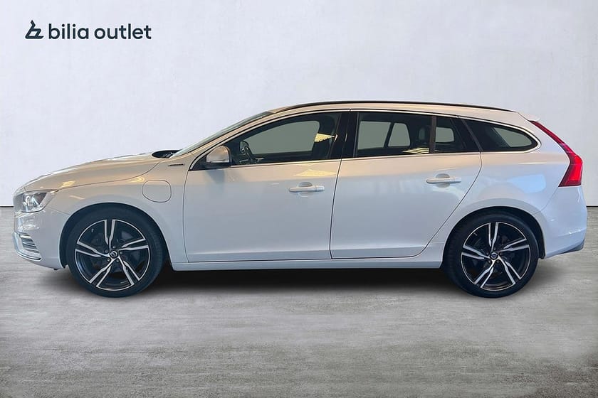 Bild 3 av Volvo V60 D5 Twin Engine AWD R-Design 231hk / Drag Kamera Värmare