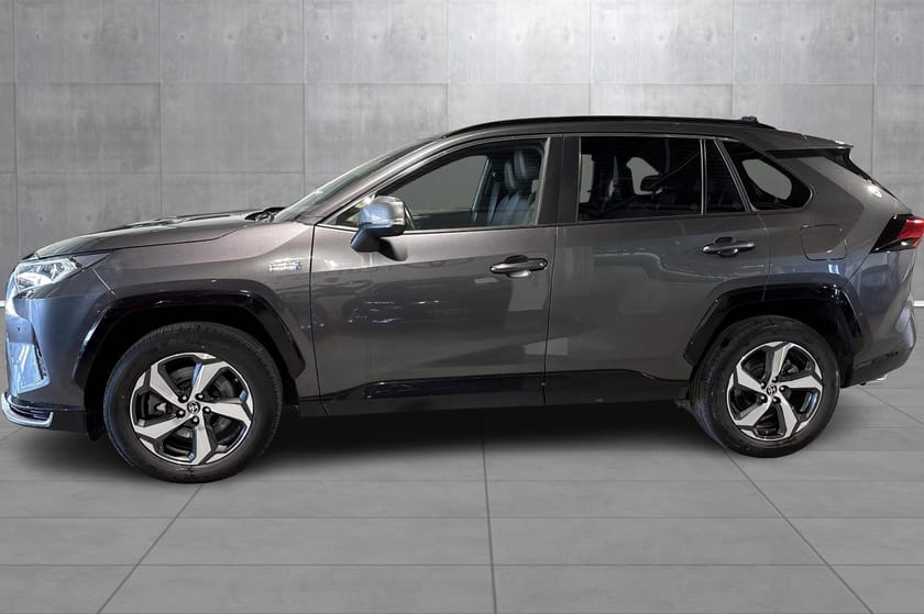 Bilde 2 av Toyota RAV4 Plug-in Hybrid Active Tech JBL&Panorama / AWD / Velholdt