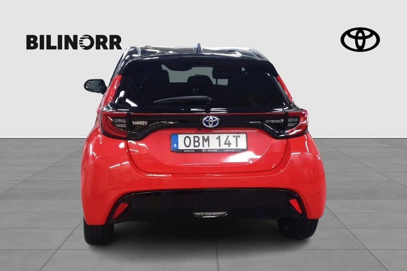 Bild 4 av Toyota Yaris Hybrid 1,5 5D PREMIERE EDITION |VHJUL|MV|