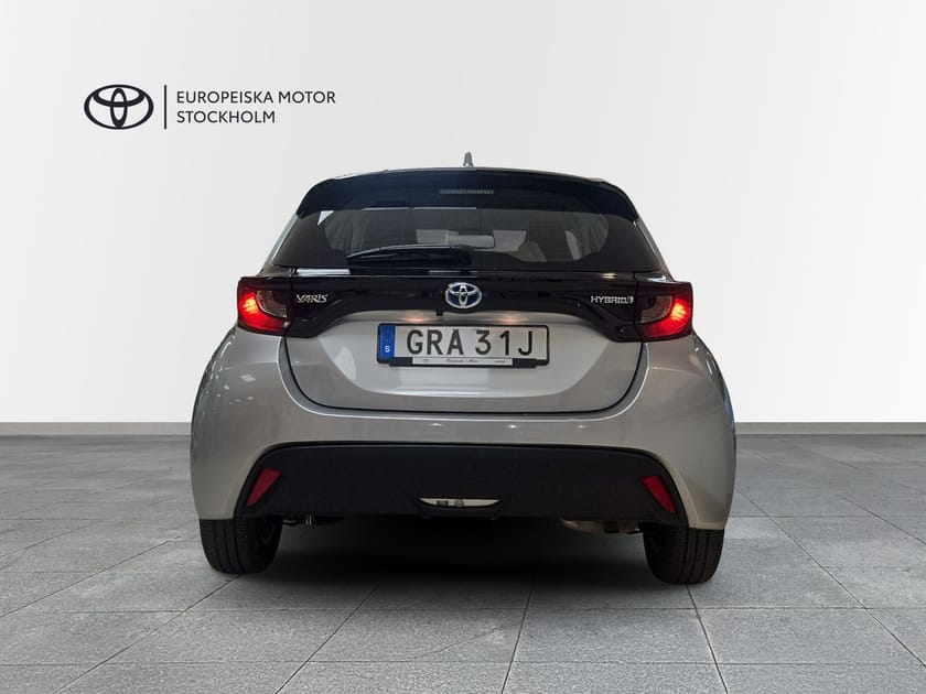 Bild 5 av Toyota Yaris Hybrid 1.5 HSD Active Komfort / V-hjul / 1685mil