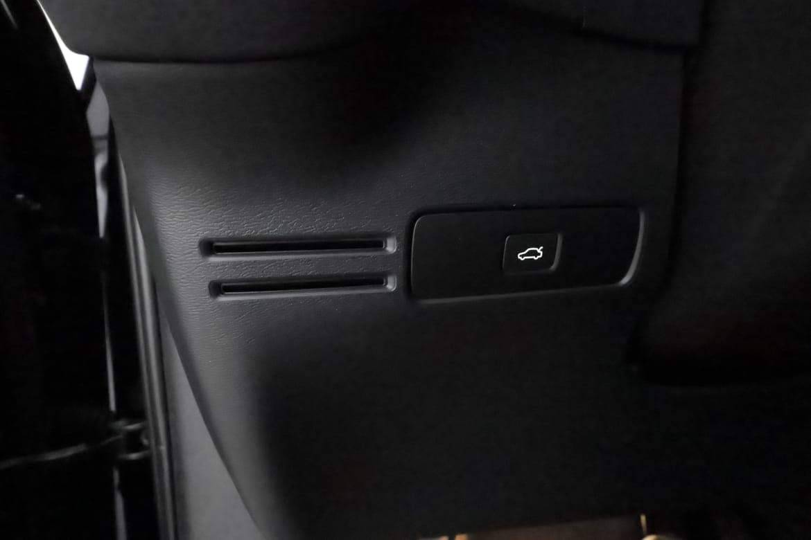 Volvo XC40 2023 - miniatyr 13