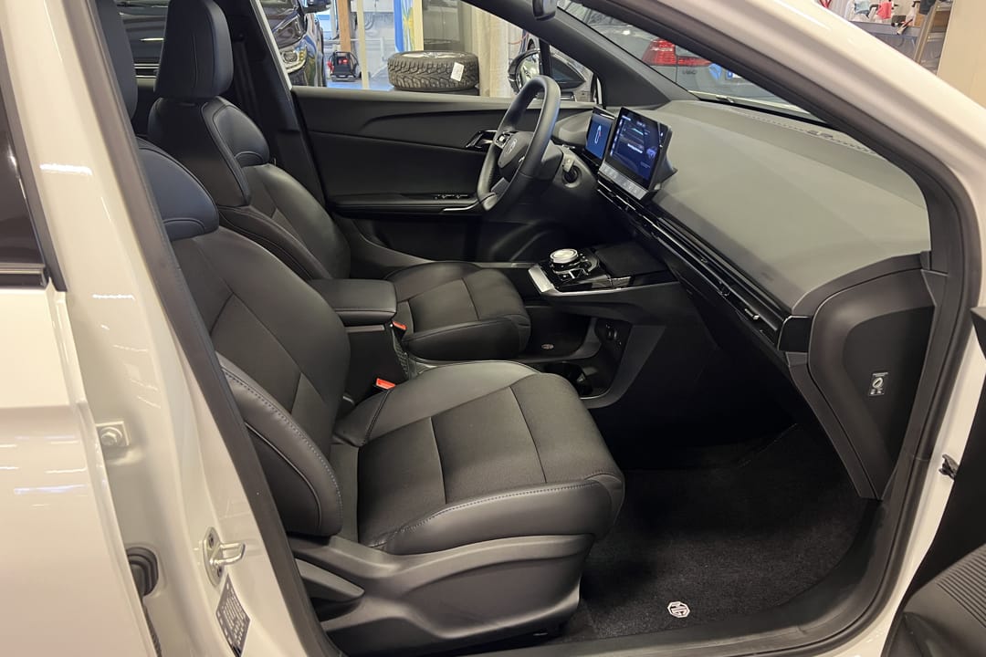 MG 4 Electric Long Range