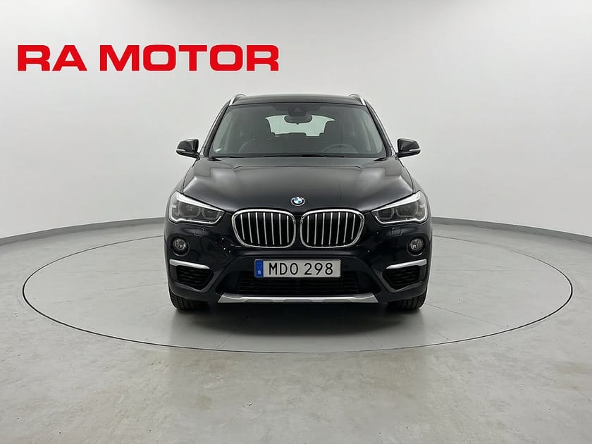 Bild 5 av BMW X1 xDrive18d xLine | Backkamera | Navi | Skinn | Head-up