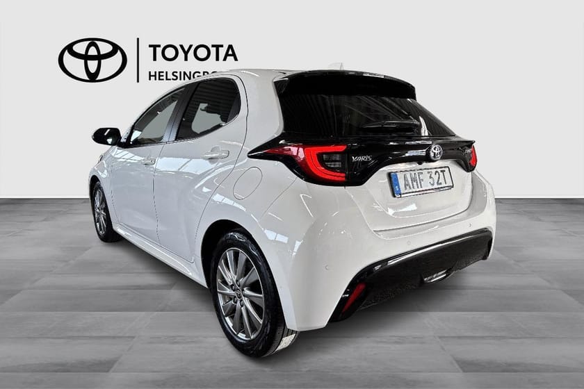 Bild 5 av Toyota Yaris Hybrid 1,5 5d Style Edition Säkerhetspaket