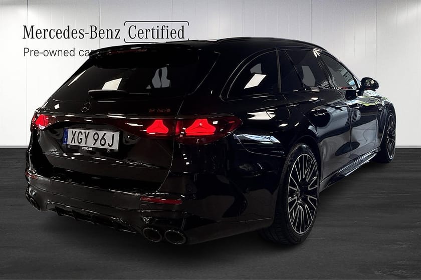 Bild 3 av Mercedes-Benz AMG E 53 HYBRID T 4MATIC+ 4-Matic+ Premium Panorama Drag