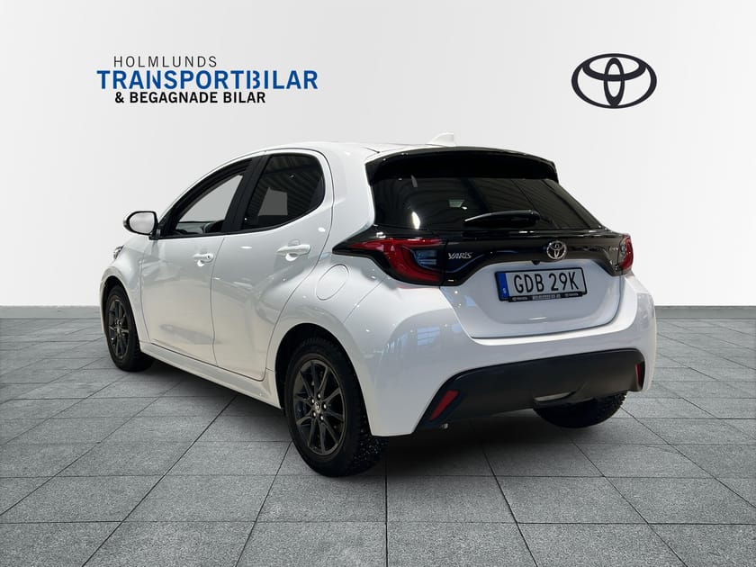 Bild 2 av Toyota Yaris Hybrid 115 1,5 Active plus (116HK) V-hjul