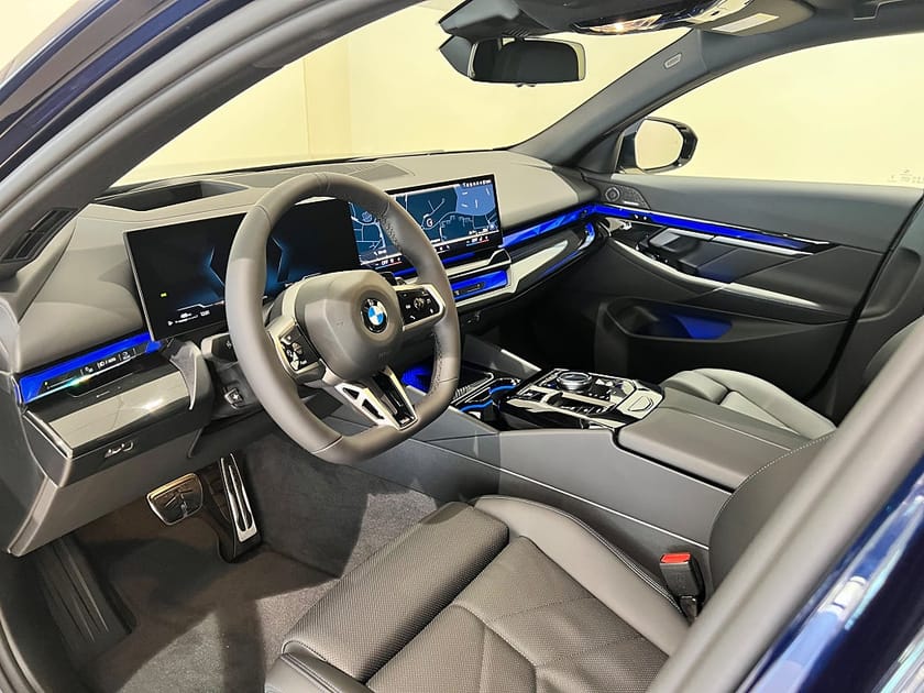 Bild 3 av BMW 520d xDrive Touring 520 xDrive, Värmare,Drag, Adpt Fart, Harman Kardon