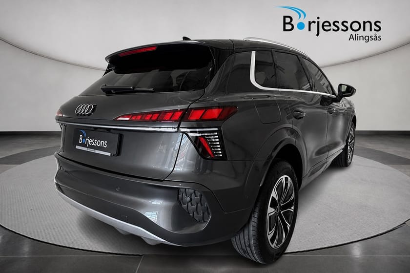 Bild 3 av Audi Q3 e-hybrid SUV 272hk *UPP TILL 11 MIL PÅ EL*