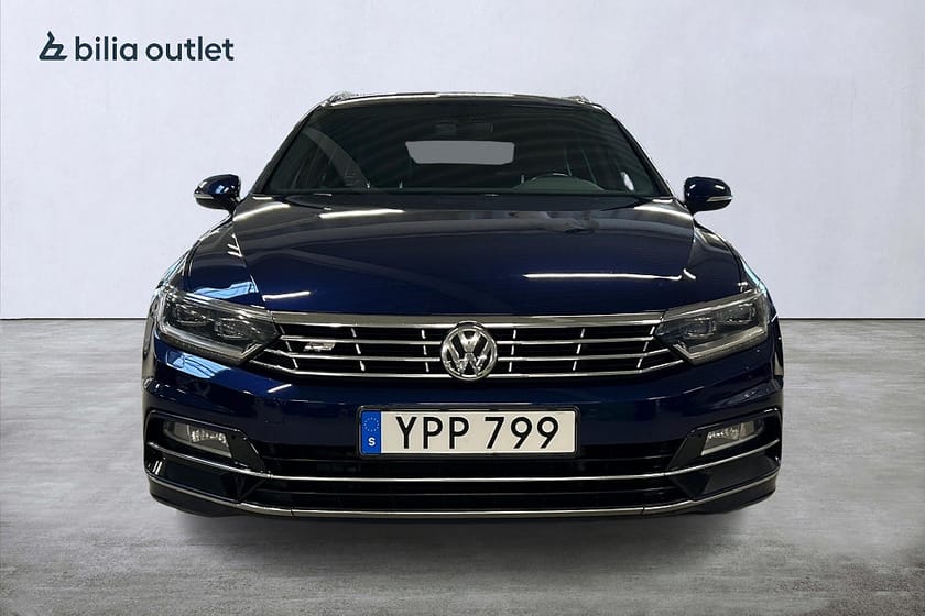 Bild 3 av Volkswagen Passat Sportscombi SC 2.0 TSI 4Motion GTR 280hk Carplay B-kamera Dragkrok