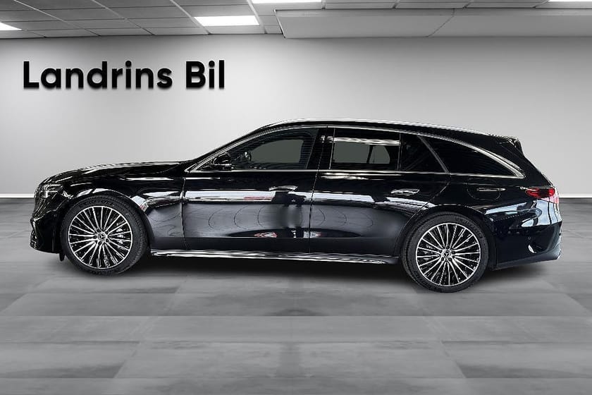 Bild 4 av Mercedes-Benz E 300 de 4MATIC T / AMG Line Premium / Burmester / Drag