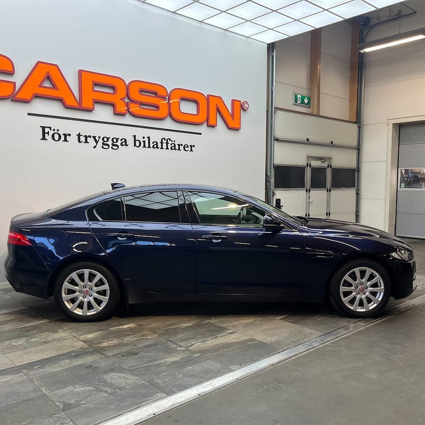 Bild 3 av Jaguar XE 20d AWD Meridian Navi Backkamera Värmare Drag
