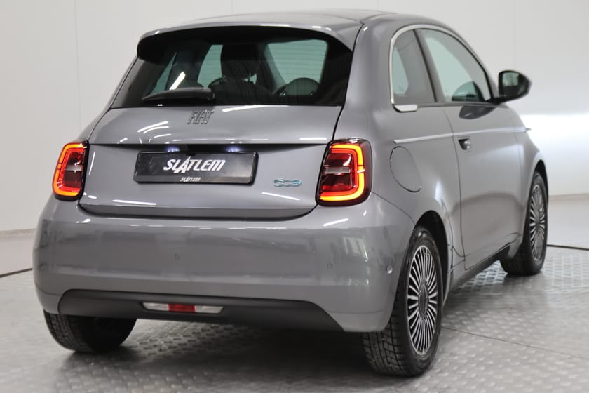 Bilde 4 av Fiat 500e La Prima SKINN