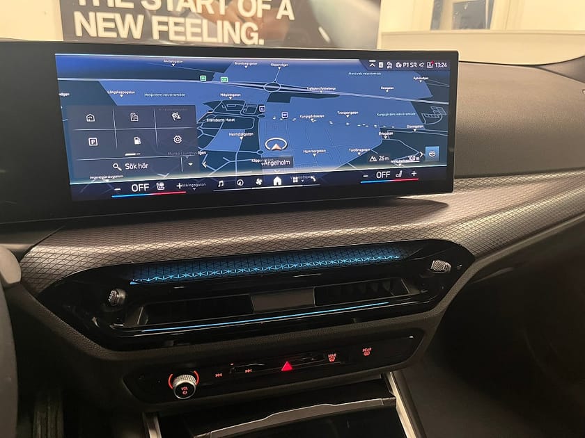 Bild 4 av BMW 330e Sedan Adaptiv Farth* HiFi Ljudsystem