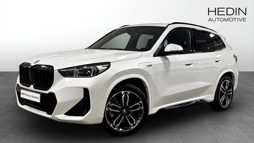 Bild 1 av BMW X1 xDrive30e M Sport Innovation Comfort Travel Drag