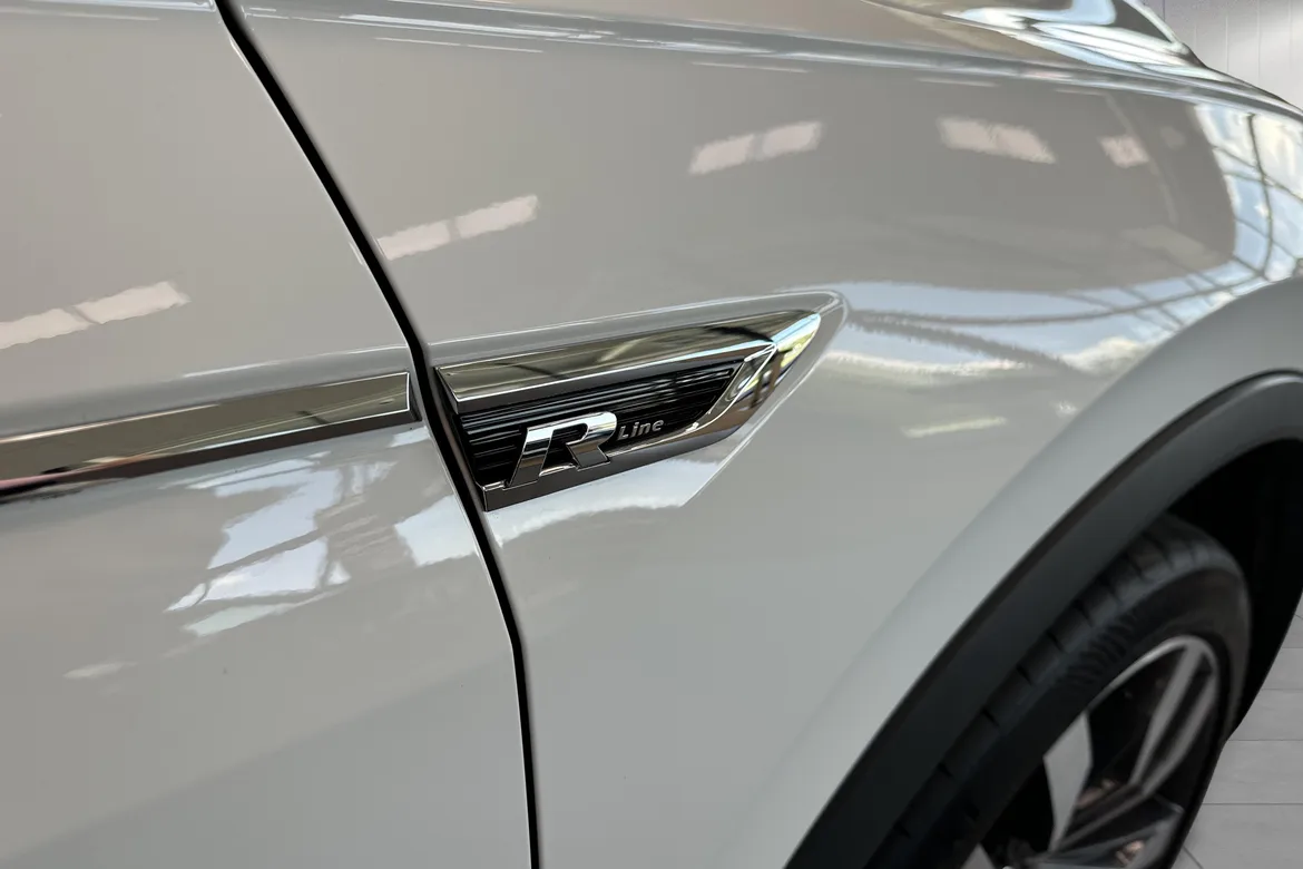 picture of a car