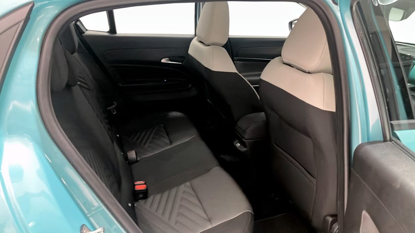Bild 5 av Fiat 600 Hybrid *PRIVATLEASA från 2595kr* HEV ICON 1.2 110HK DCT6 FWD