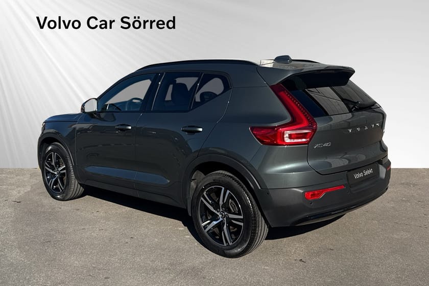 Bild 4 av Volvo XC40 B3 FWD Bensin Plus Dark, 360 Kamera