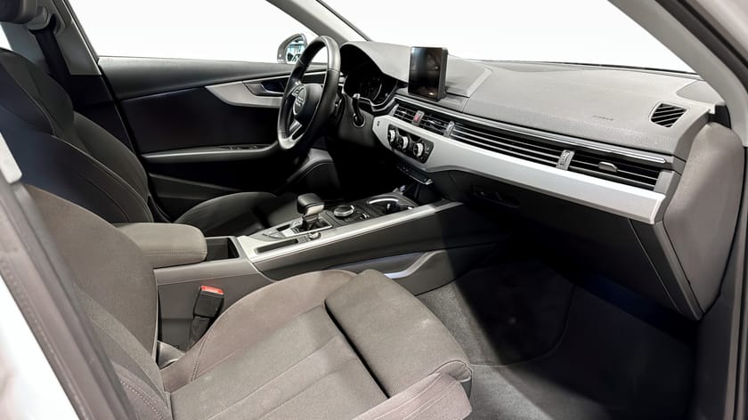 Bild 3 av Audi A4 Avant 2.0 TDI S Tronic 150hk Drag