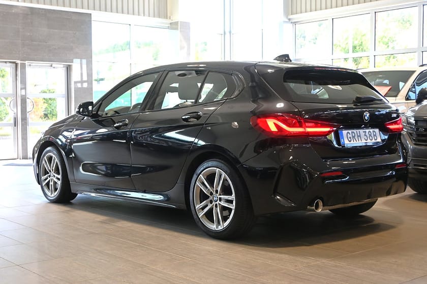 Bild 3 av BMW 118i M Sport 136hk Kamera rattvärme