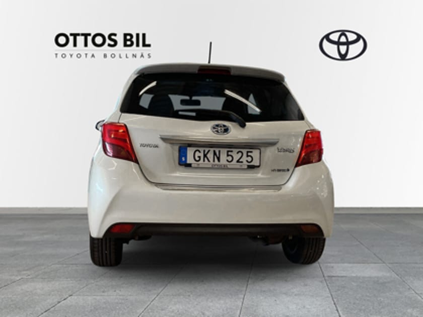 Bild 4 av Toyota Yaris Hybrid 1.5 e-CVT, 101hk - Executive / V-hjul, MoK, LED-ramp, Glastak