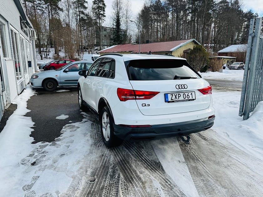 Bild 4 av Audi Q3 35 TFSI 150HK S-TRONIC ADVANCED / DRAG / VÄRMARE