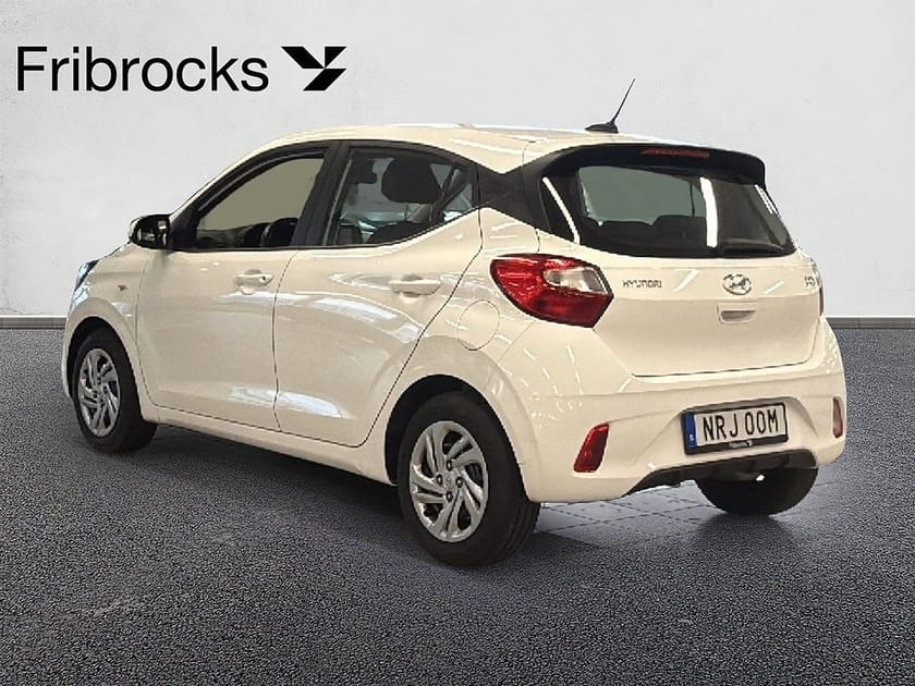 Bild 3 av Hyundai i10 1,0 ESSENTIAL AUTOMAT CARPLAY *3.99 kampanjränta*