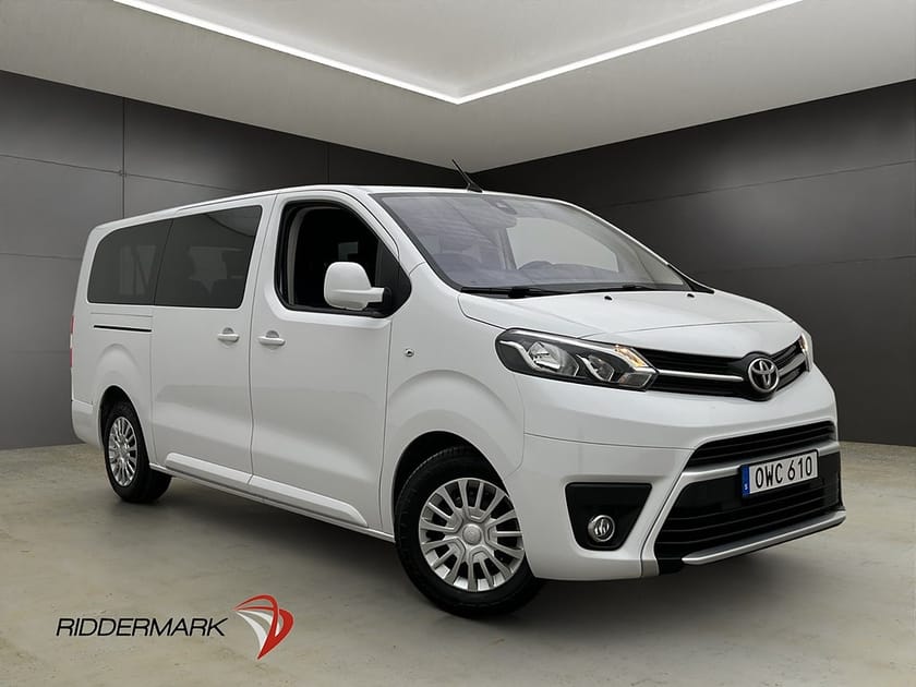 Bild 1 av Toyota Proace Verso Extra Lång 2.0D PDC 9-Sits CARPLAY Moms