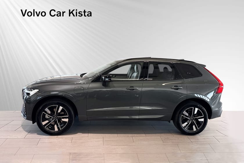 Bild 3 av Volvo XC60 T6 Plus Dark Nordic Edition Drag B/W Massage Pano