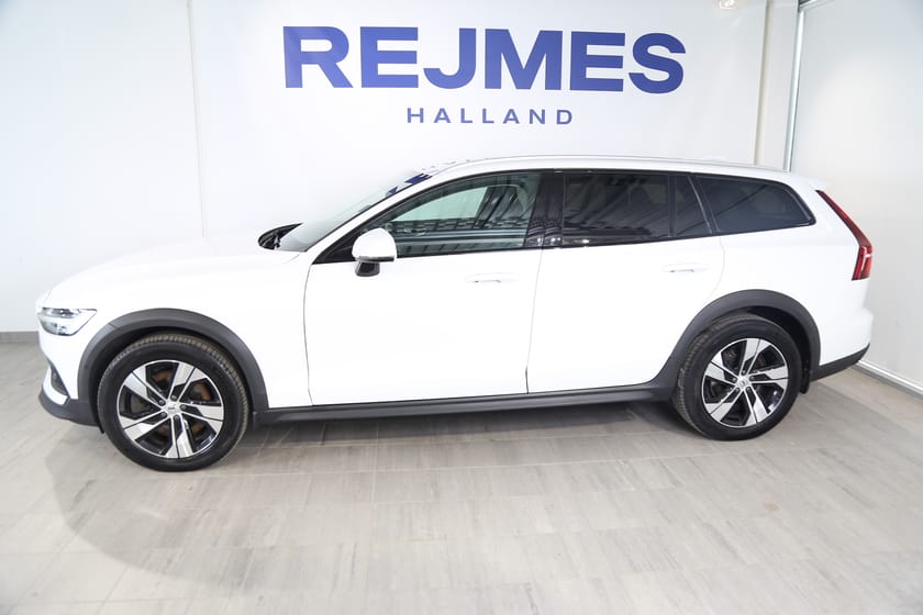 Bild 3 av Volvo V60 Cross Country B4 AWD Diesel Adv SE | H/K | Parkeringskamera | Dragkrok |