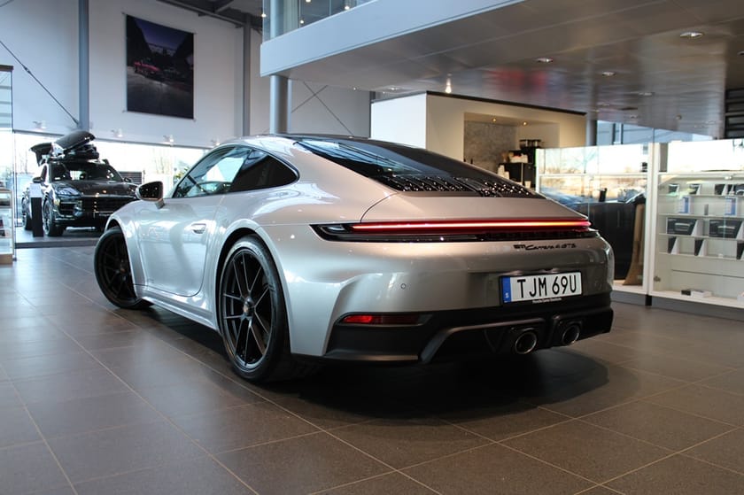 Bild 2 av Porsche 911 Carrera 4 GTS 