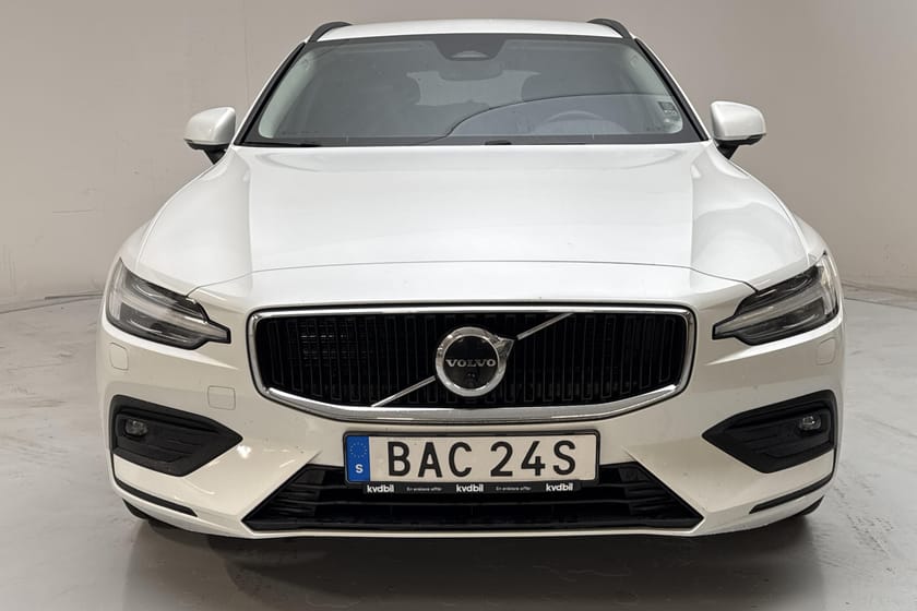 Bild 5 av Volvo V60 B4 Mildhybrid, Diesel (197hk) Core 360 kamera