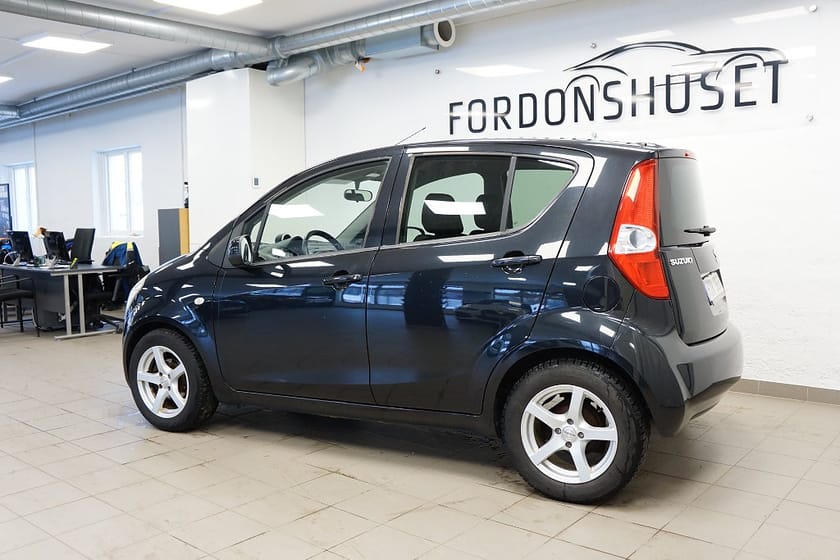 Bild 3 av Suzuki Splash 1.0 DOHC 12V VVT GLS | OBS ENDAST 10454 MIL