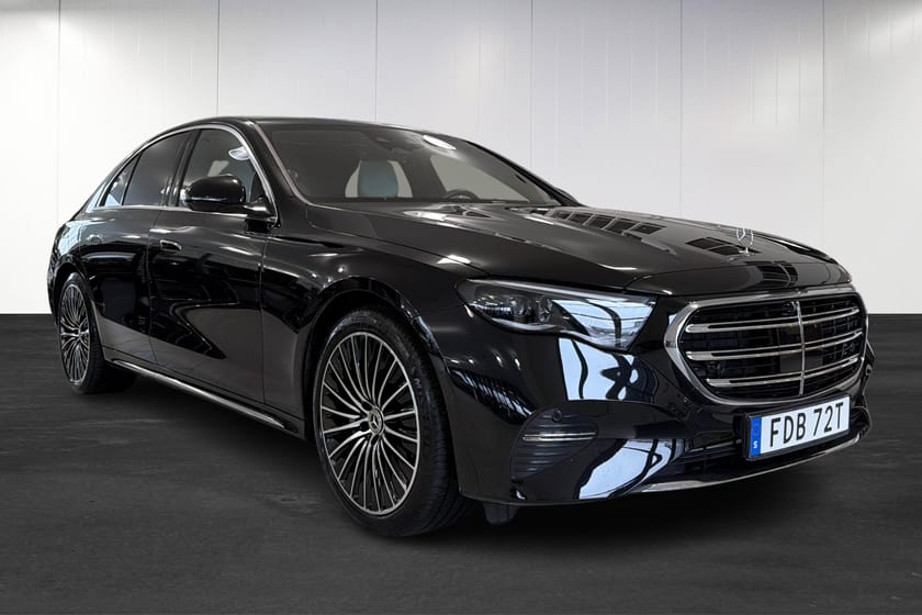 Bild 3 av Mercedes-Benz E 300 d e de  Exclusive / Panorama / Nappa / Drag