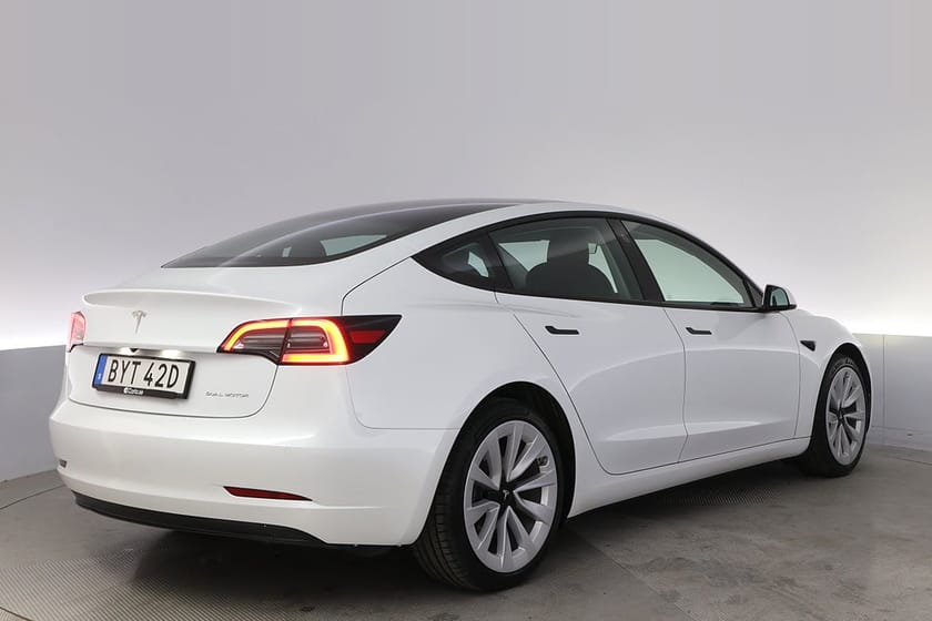 Bild 5 av Tesla Model 3 Long Range AWD Refresh Autopilot 19" Pano