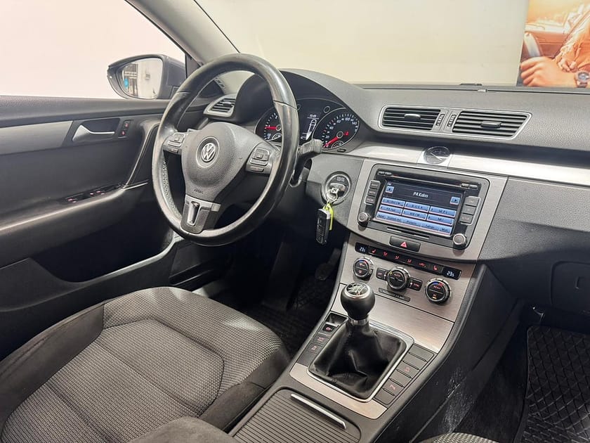 Bild 2 av Volkswagen Passat Variant 2.0 TDI DPF BMT Masters Euro 5